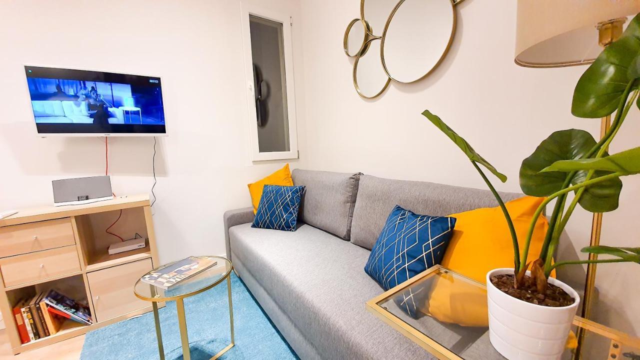 דירות מדריד Lindo Apartamento En Zona Centro, Cerca De Todo מראה חיצוני תמונה